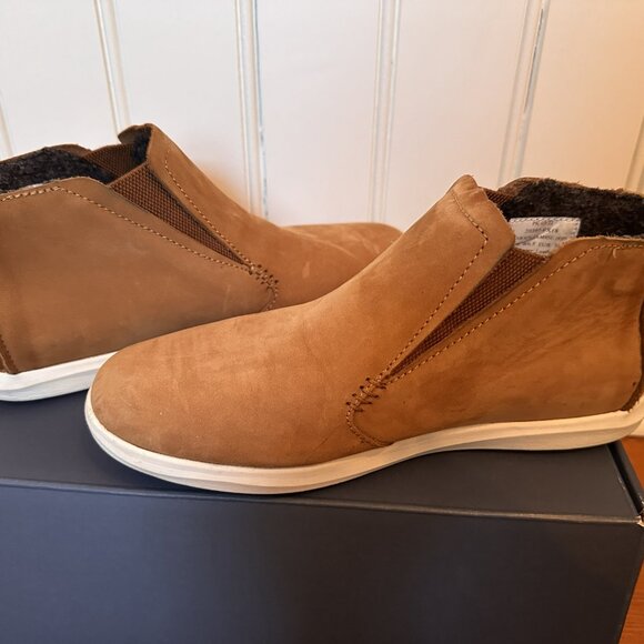 Hawai'iloa Manu Hope Sneaker Boot (Women 6.5) Fox/Off-white - Picture 2 of 10